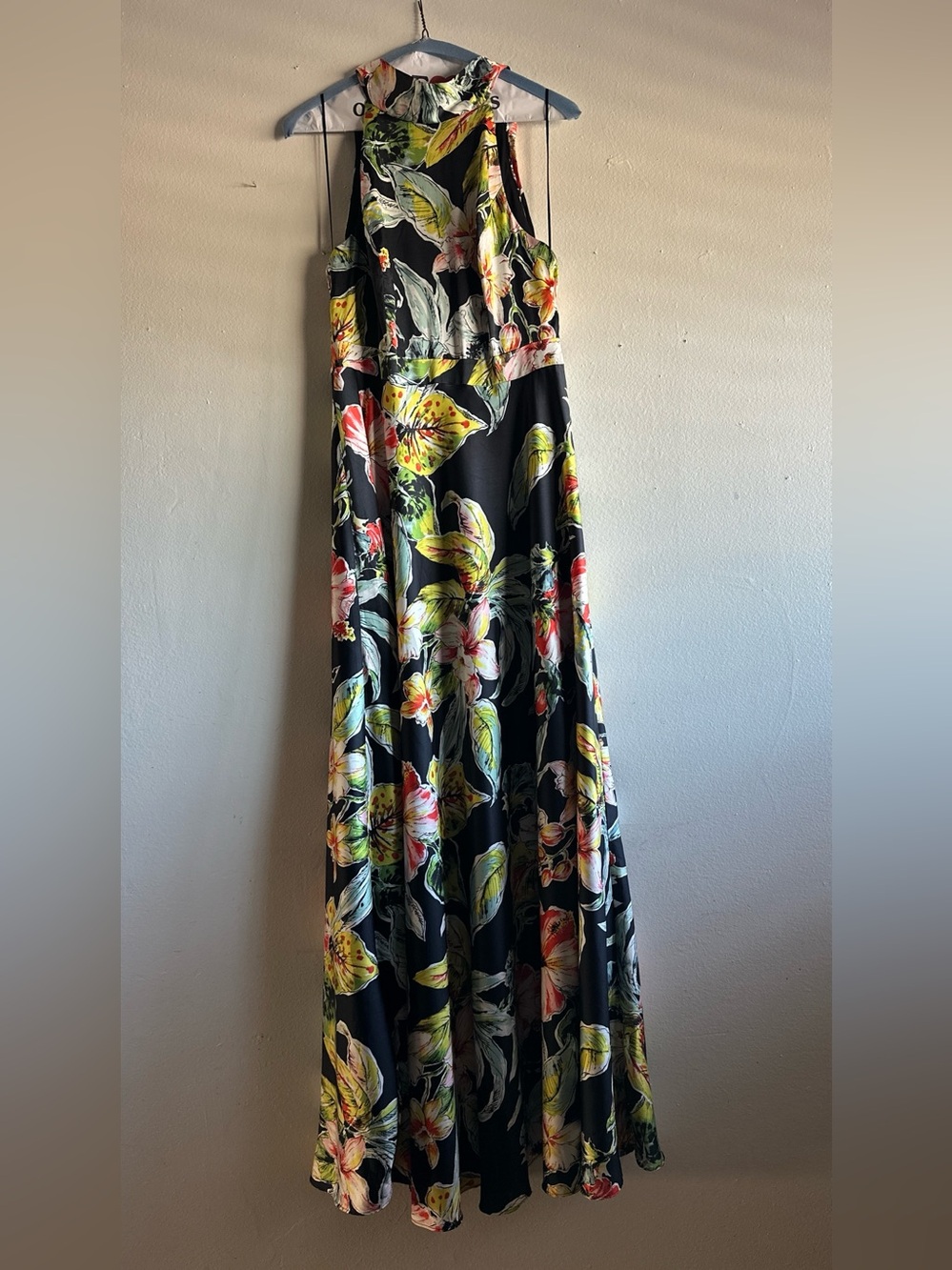 Nicole Miller Black Floral Halter Maxi Dress Size 6